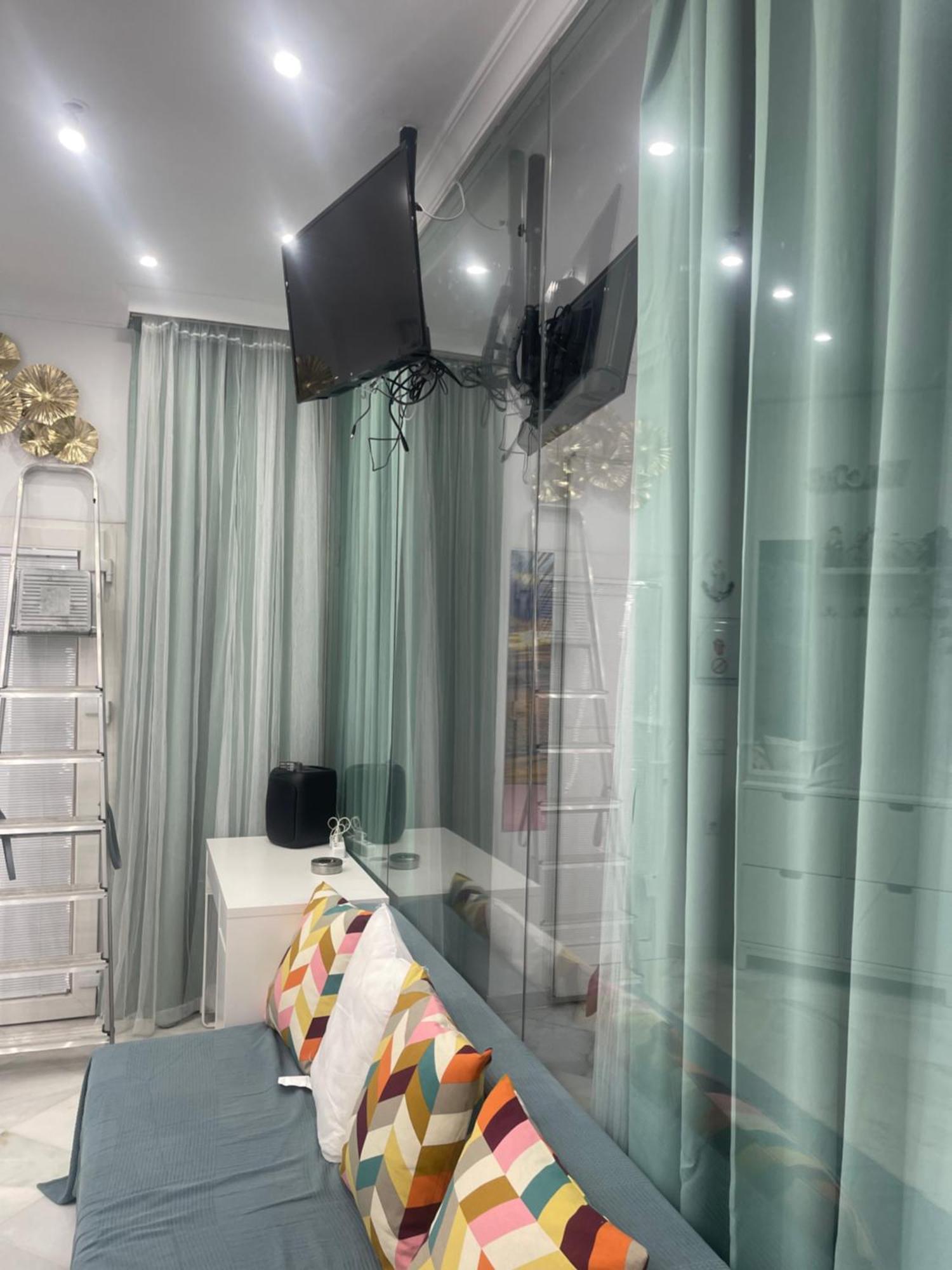 Heaven Apartment เบนัลมาเดนา ภายนอก รูปภาพ